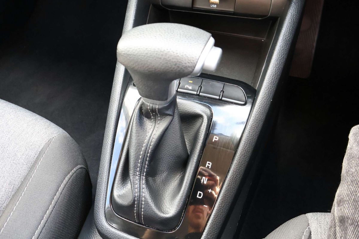 2025 Kia Stonic S YB