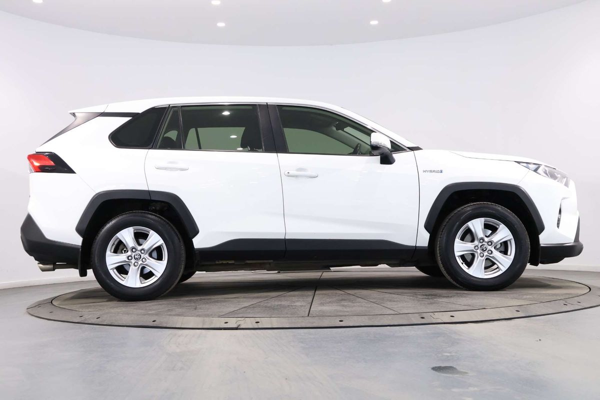 2021 Toyota RAV4 GX AXAH54R
