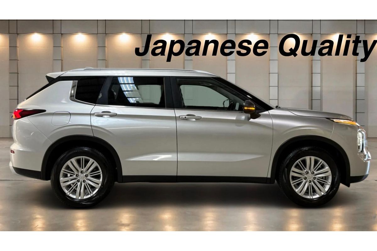 2024 Mitsubishi Outlander LS ZM