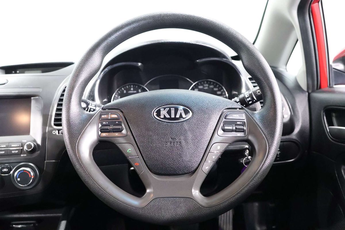 2017 Kia Cerato S YD