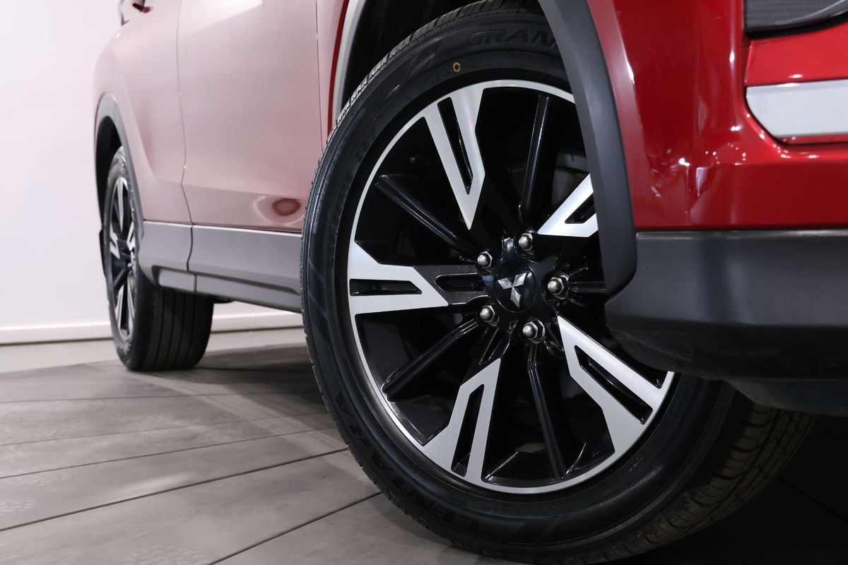 2023 Mitsubishi Eclipse Cross LS YB