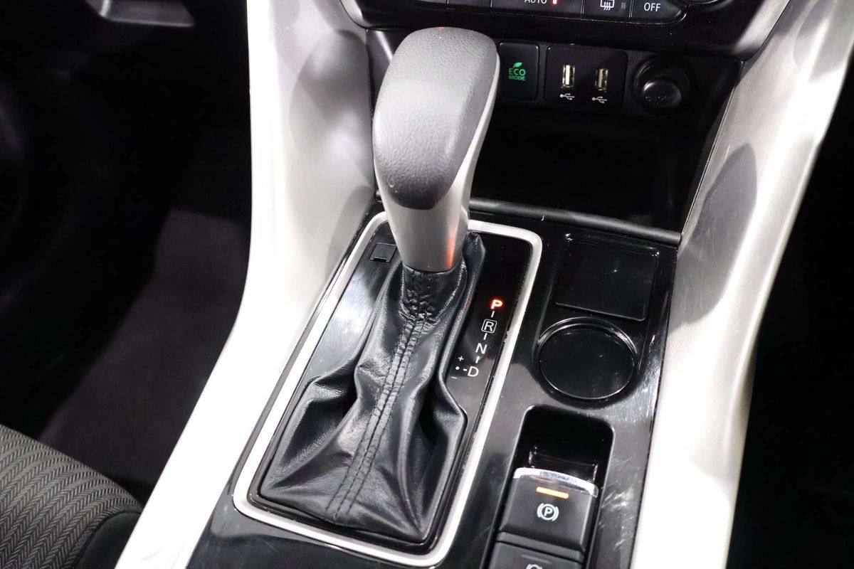 2023 Mitsubishi Eclipse Cross LS YB