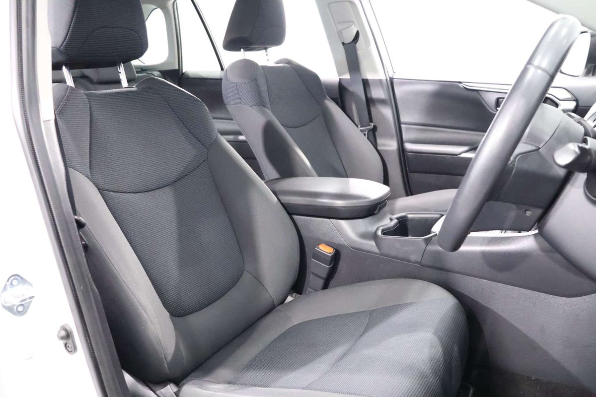 2021 Toyota RAV4 GX AXAH54R