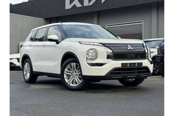 2024 Mitsubishi Outlander ES ZM