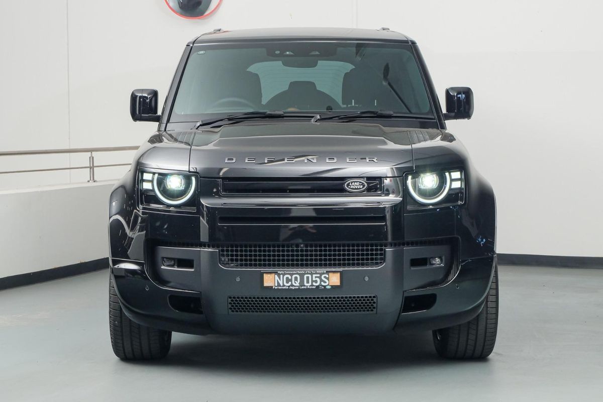 2025 Land Rover Defender 110 P425 X-Dynamic SE L663