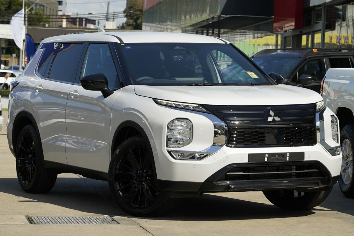 2026 Mitsubishi Outlander Black Edition ZM