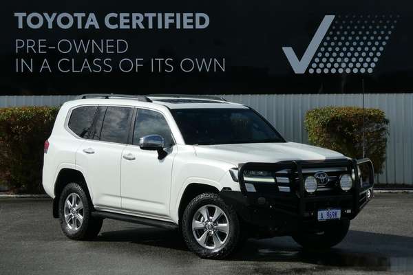 2022 Toyota Landcruiser Sahara FJA300R