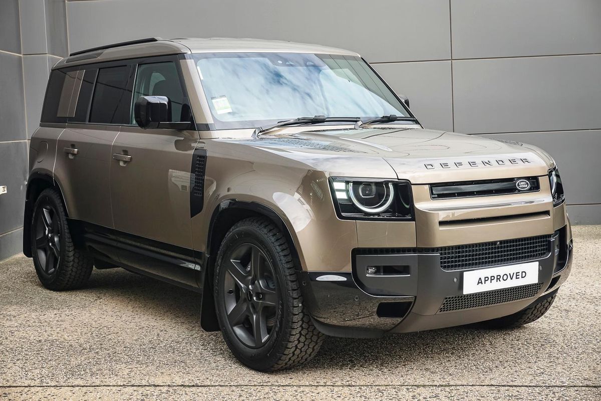 2025 Land Rover Defender 110 D350 X-Dynamic SE L663