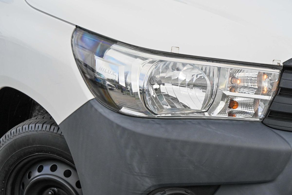 2015 Toyota Hilux Workmate GUN122R Rear Wheel Drive