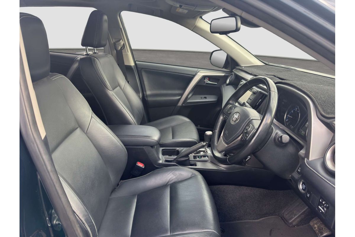 2017 Toyota RAV4 Cruiser ASA44R image 9