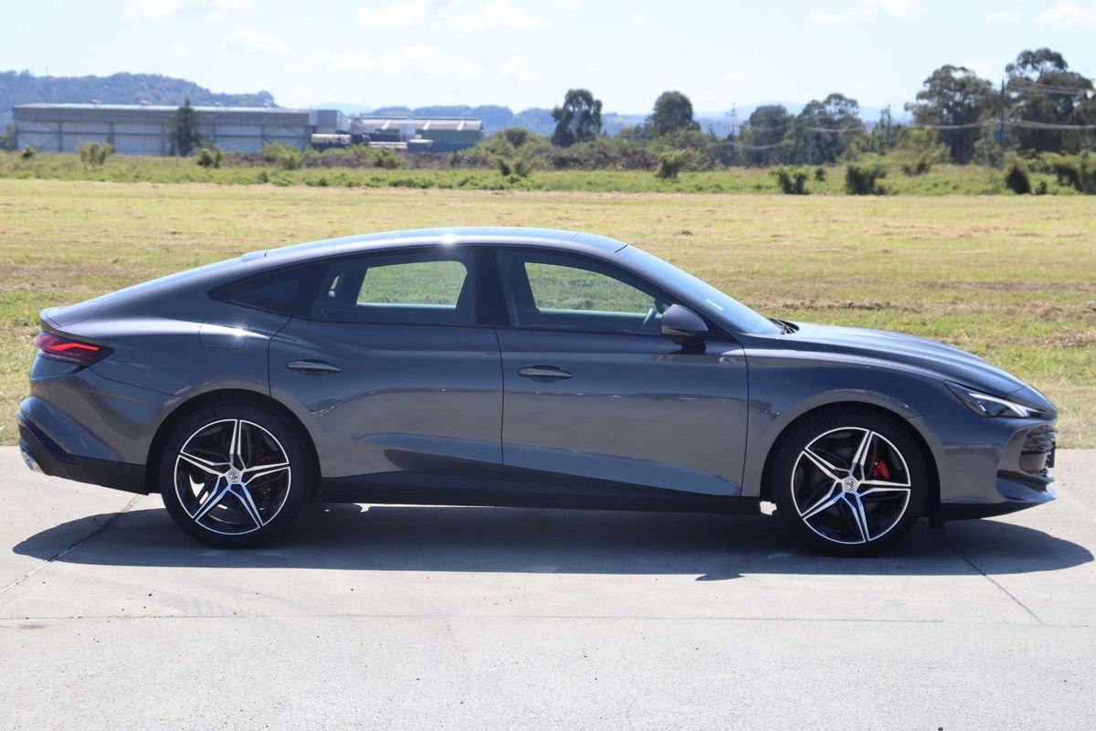 2025 MG MG7 Essence IP42