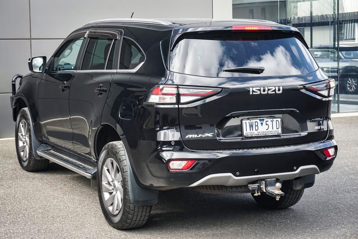 2022 Isuzu MU-X LS-U