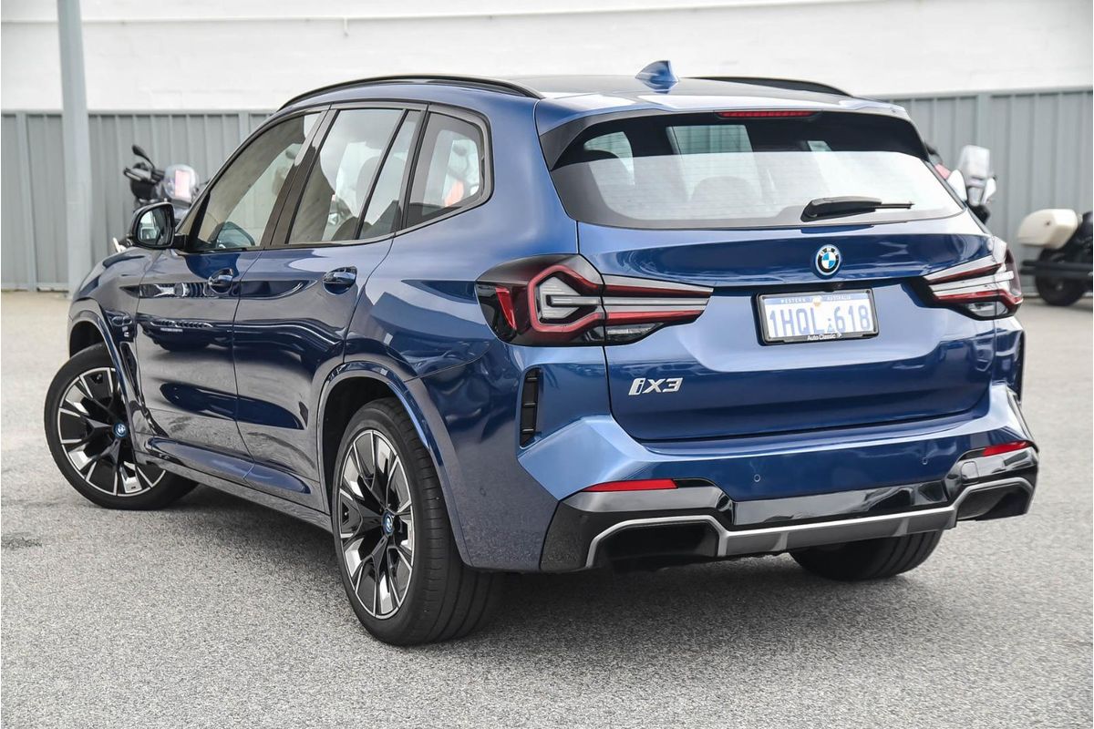 2022 BMW iX3 G08
