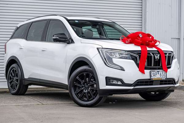 2024 Mahindra XUV700 AX7