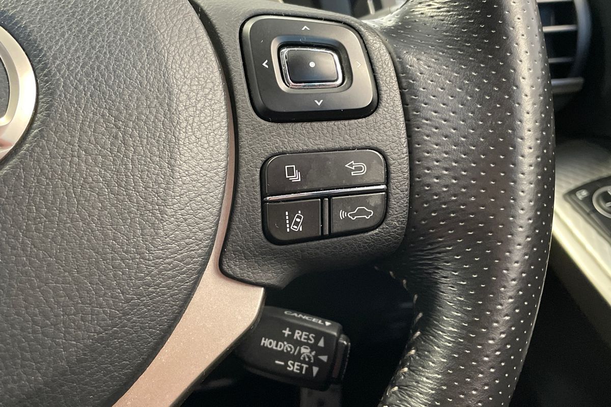 2019 Lexus IS