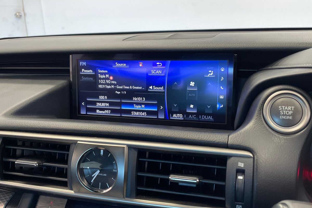 2019 Lexus IS