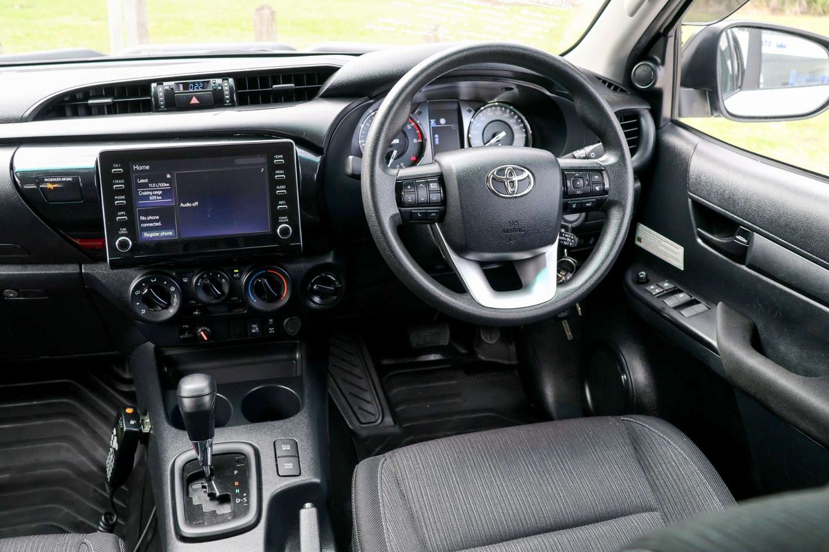 2020 Toyota Hilux SR GUN126R 4X4 image 22