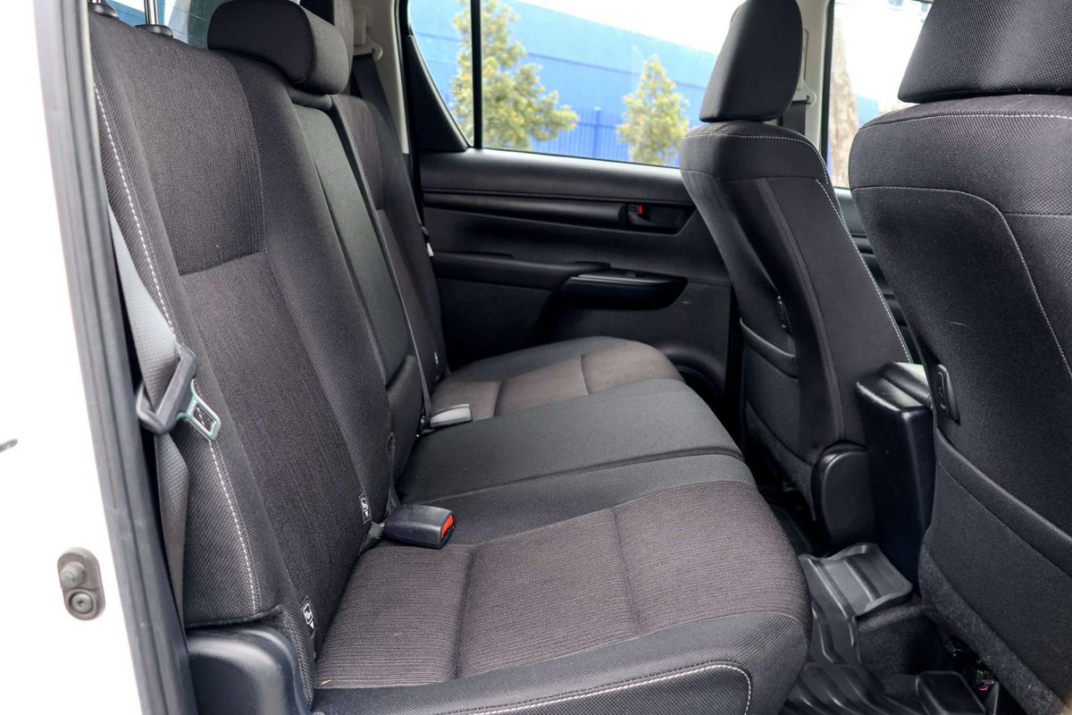 2020 Toyota Hilux SR GUN126R 4X4 image 41