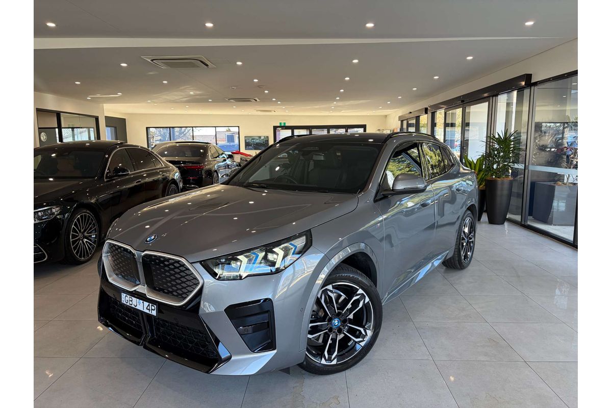 2024 BMW iX2 xDrive30 M Sport U10