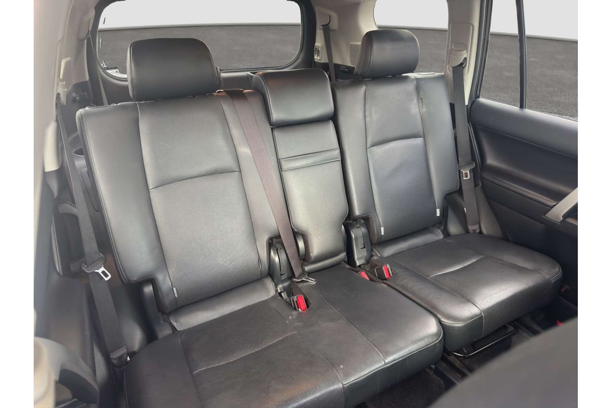 2020 Toyota Landcruiser Prado Kakadu GDJ150R image 13