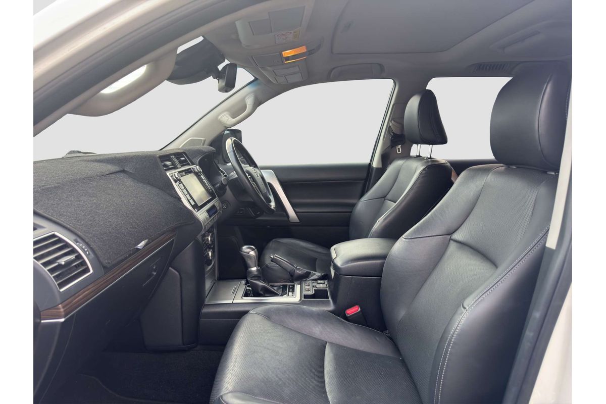 2020 Toyota Landcruiser Prado Kakadu GDJ150R image 16