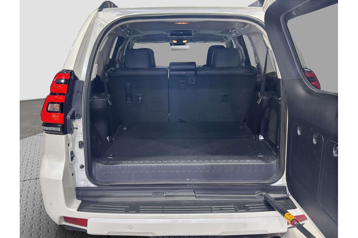 2020 Toyota Landcruiser Prado Kakadu GDJ150R image 18