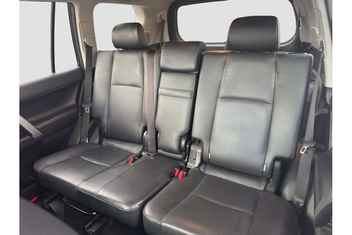 2020 Toyota Landcruiser Prado Kakadu GDJ150R image 19