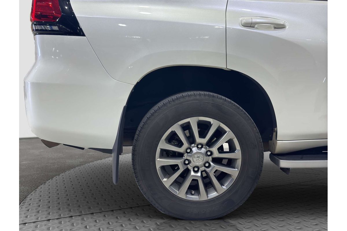 2020 Toyota Landcruiser Prado Kakadu GDJ150R image 21
