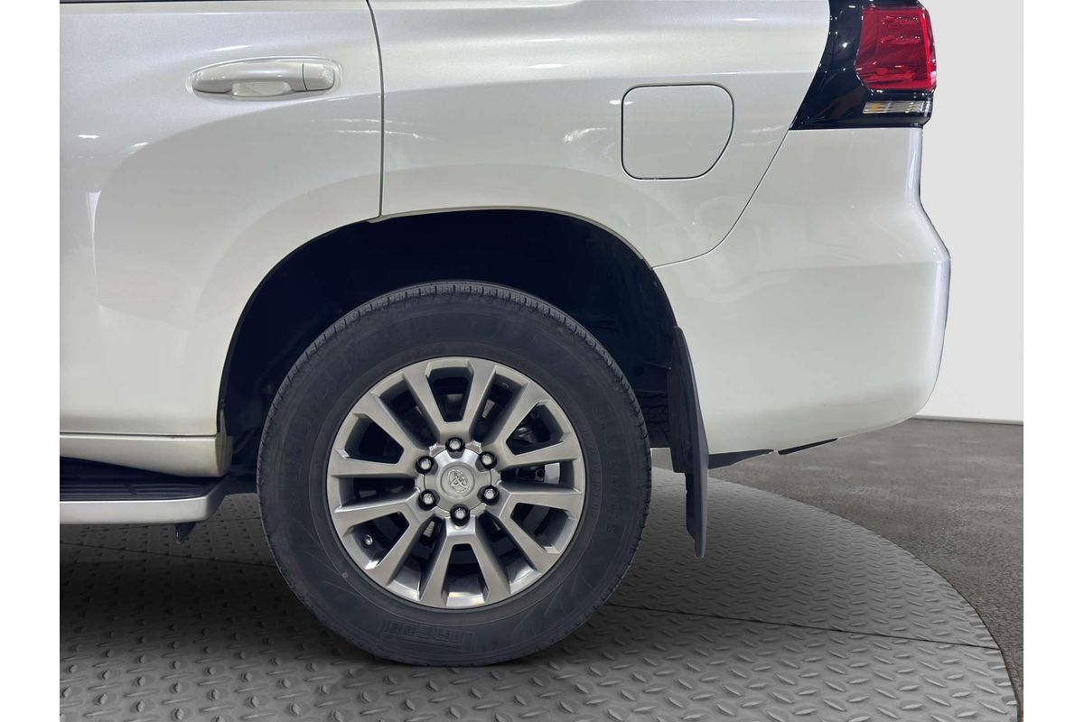 2020 Toyota Landcruiser Prado Kakadu GDJ150R image 23