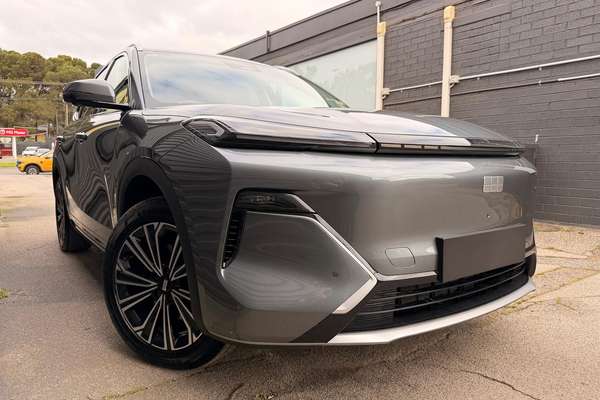 2026 Geely Starray EM-i Inspire Extended Range P145 thumb-0