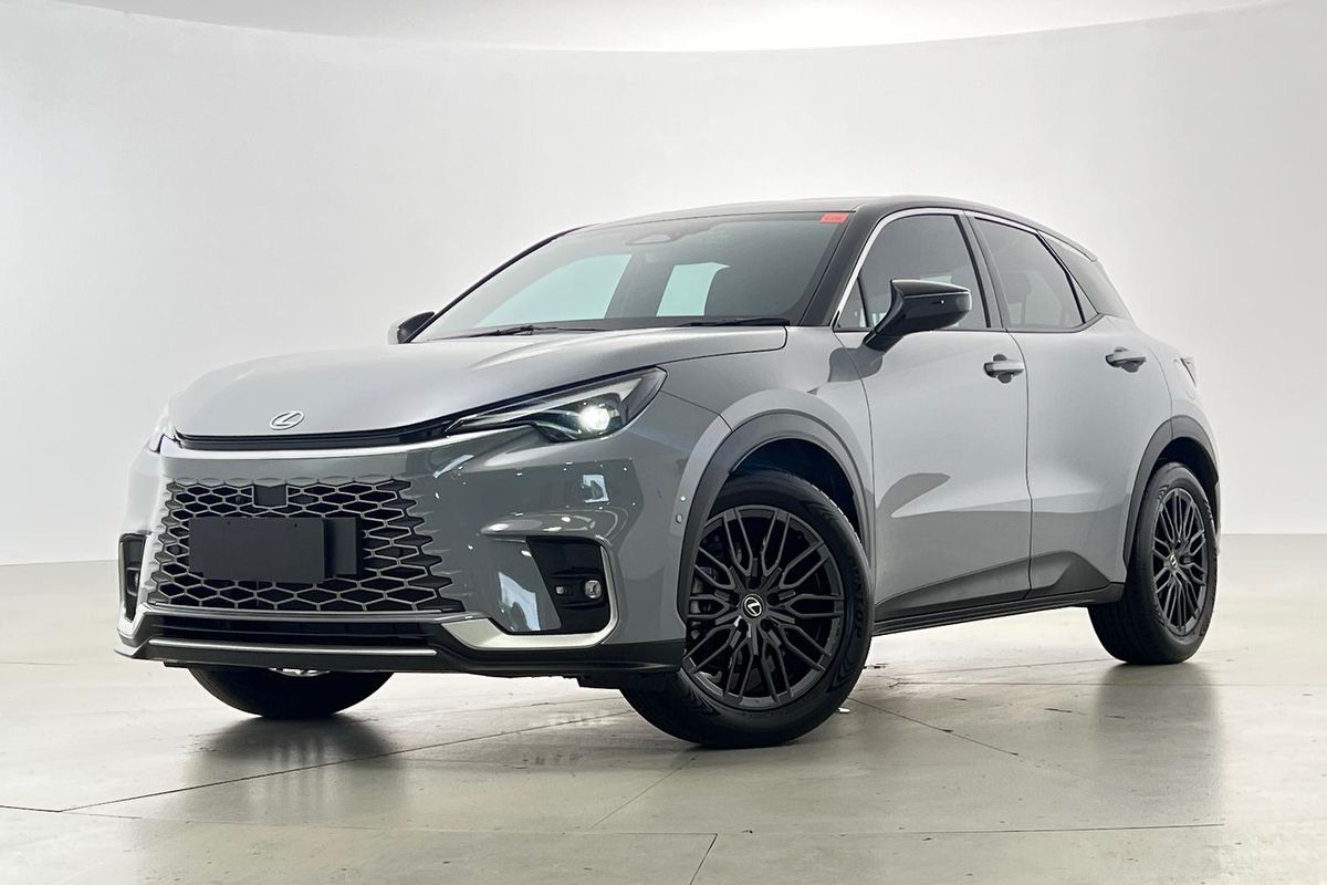 2024 Lexus LBX Sports Luxury MAYH10R