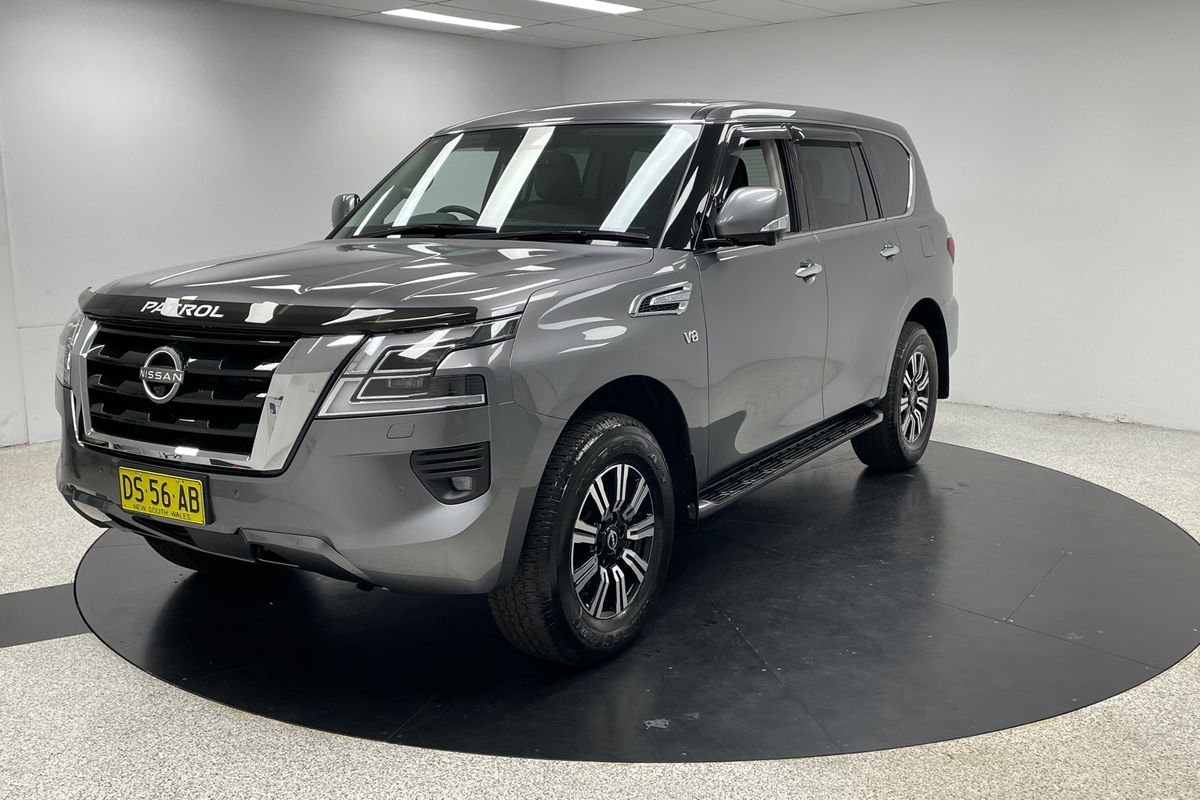 2023 Nissan Y62