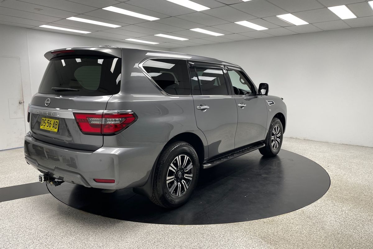 2023 Nissan Y62