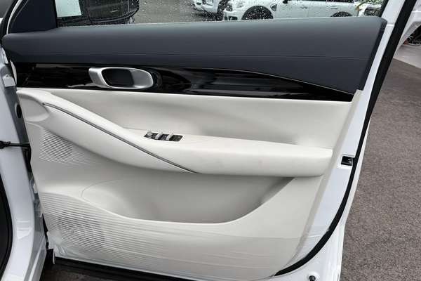 2026 Geely Starray EM-i Inspire Extended Range P145 thumb-8