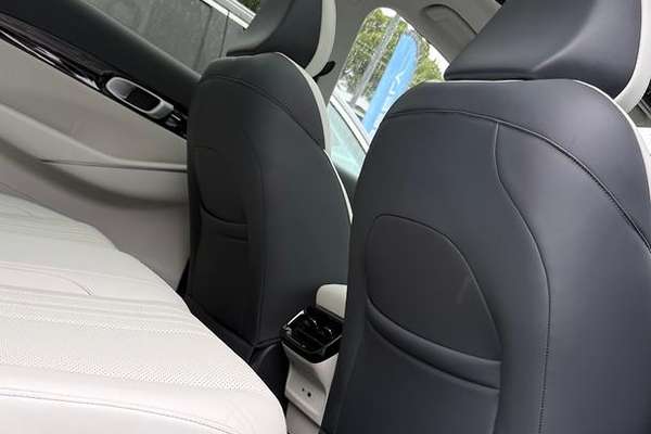 2026 Geely Starray EM-i Inspire Extended Range P145 thumb-14