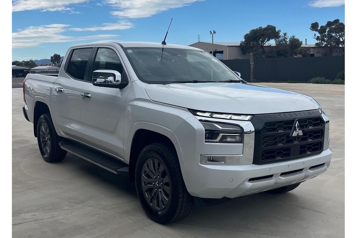 2025 Mitsubishi Triton GLS MV 4X4