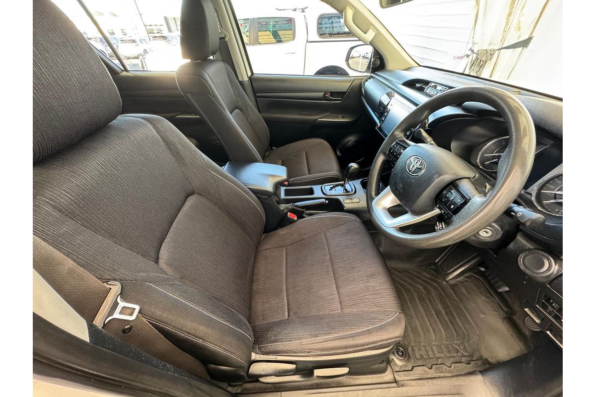 2021 Toyota Hilux SR GUN126R 4X4 image 8
