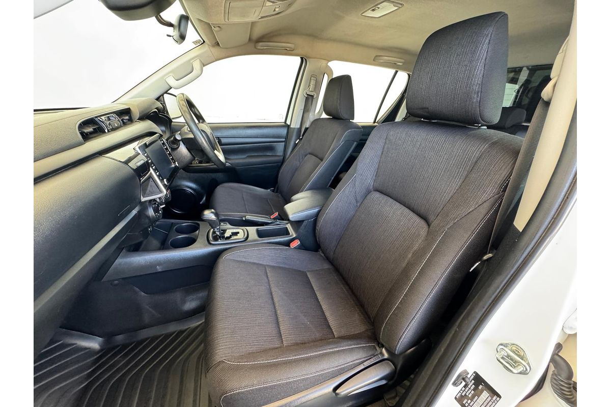 2021 Toyota Hilux SR GUN126R 4X4 image 10