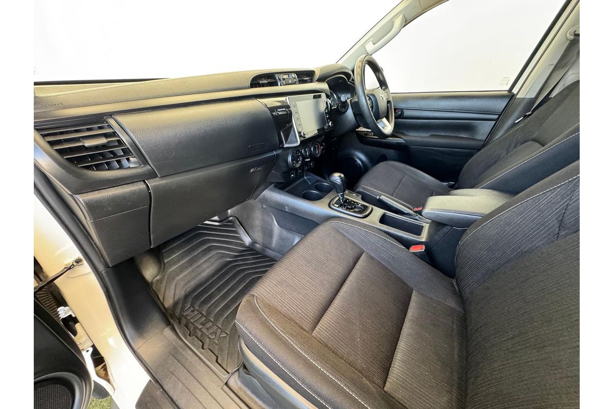 2021 Toyota Hilux SR GUN126R 4X4 image 11