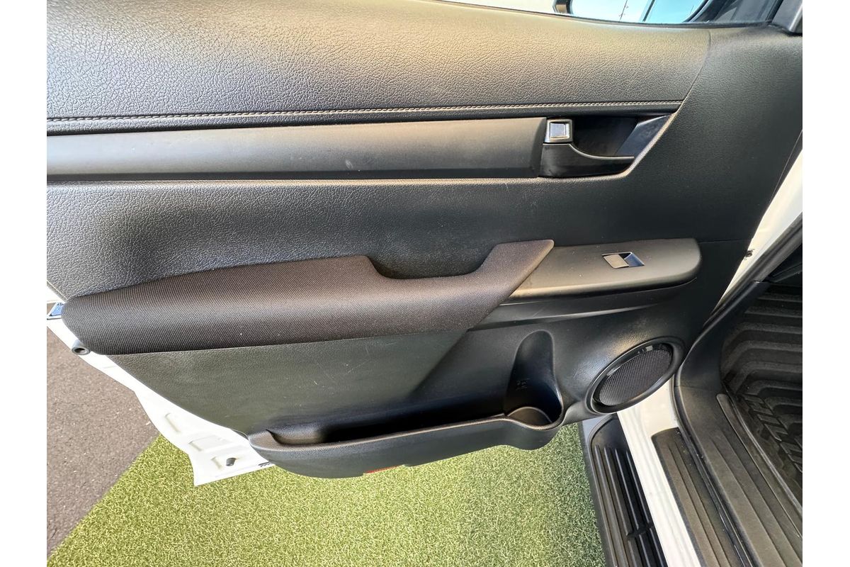 2021 Toyota Hilux SR GUN126R 4X4 image 17