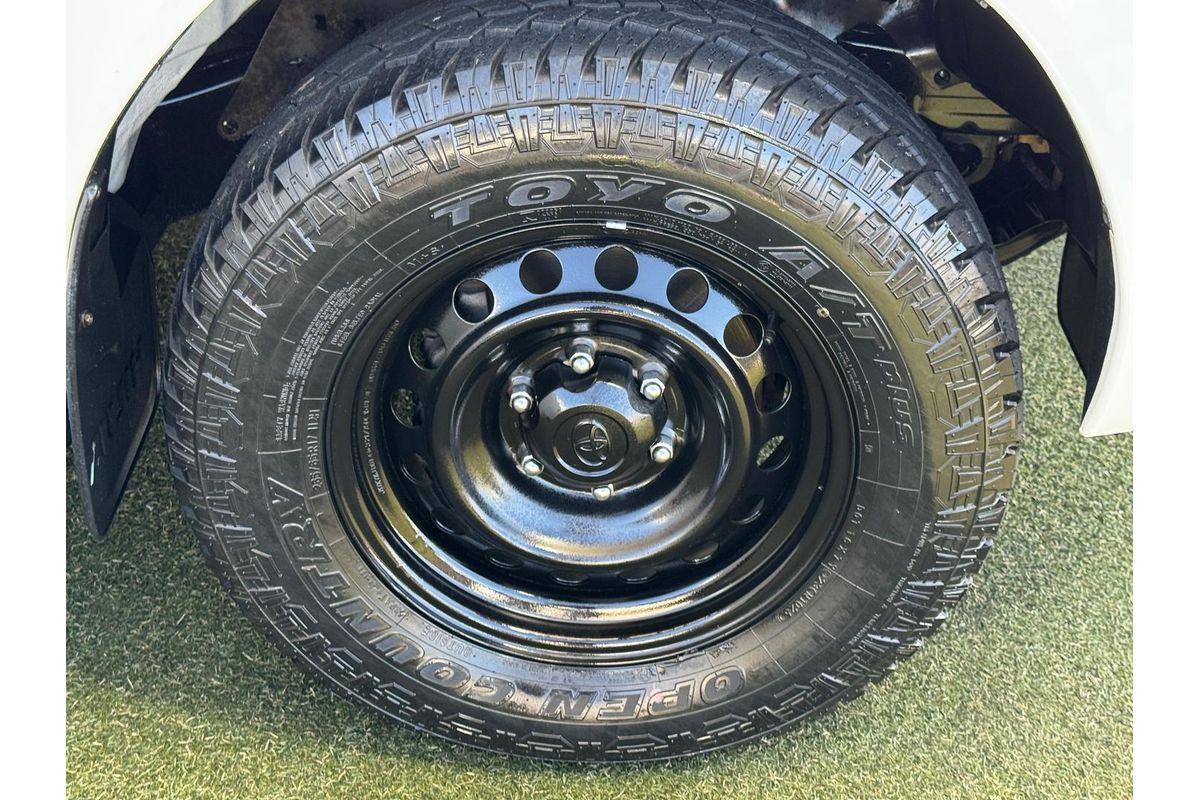 2021 Toyota Hilux SR GUN126R 4X4 image 22