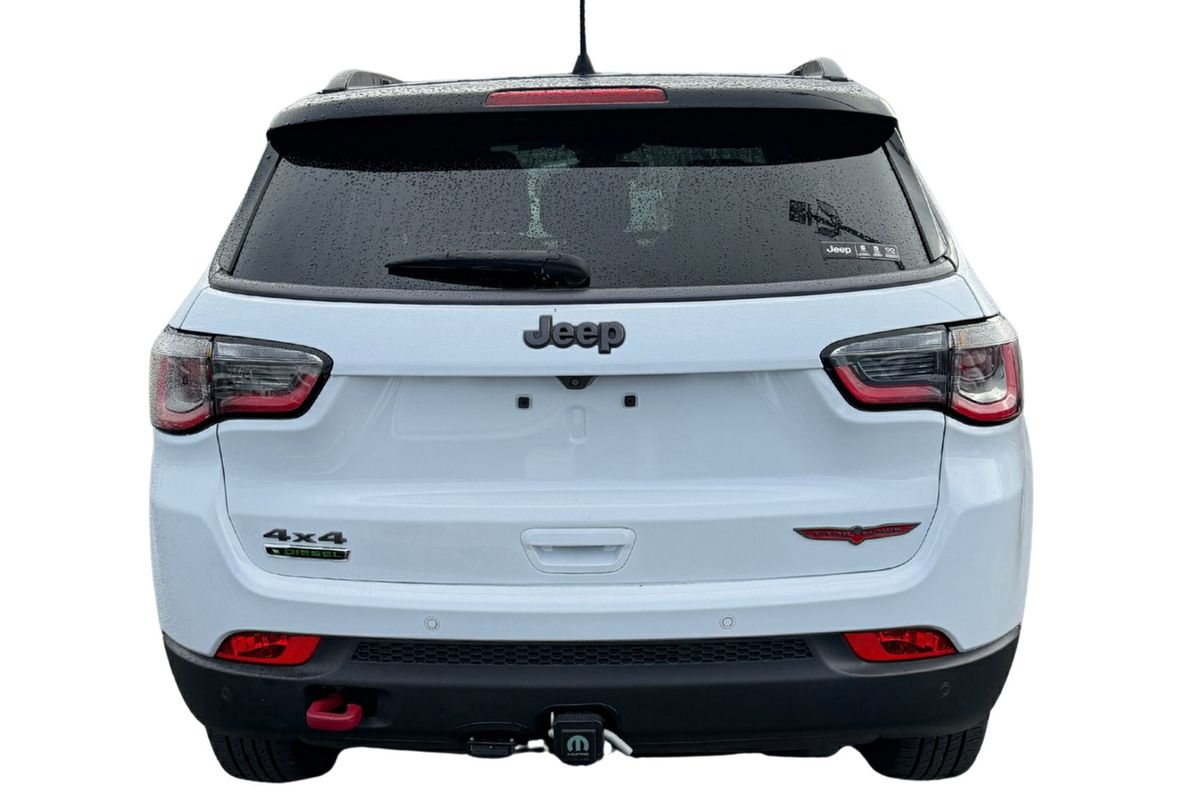 2023 Jeep Compass Trailhawk M6