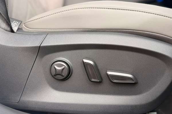 2026 MG MGS6 EV Essence IS3E