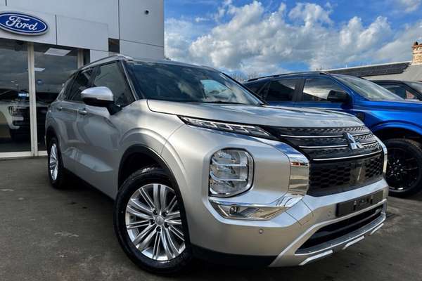 2023 Mitsubishi Outlander LS ZM