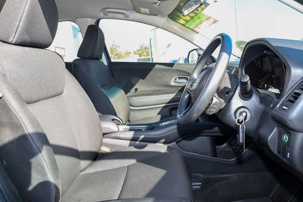 2016 Honda HR-V VTi thumb-9