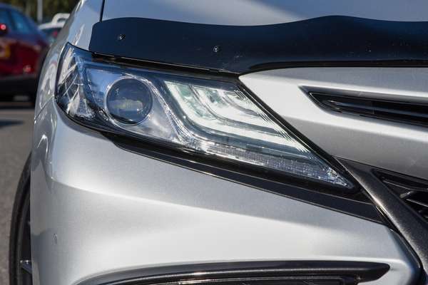 2022 Toyota Camry SL AXVH70R thumb-1