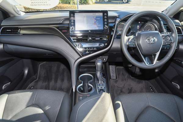 2022 Toyota Camry SL AXVH70R thumb-16