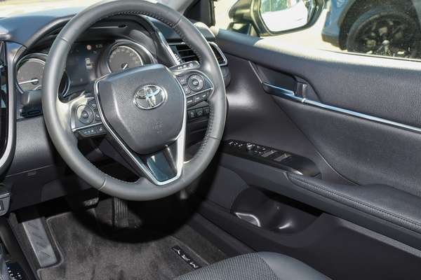 2022 Toyota Camry SL AXVH70R thumb-17
