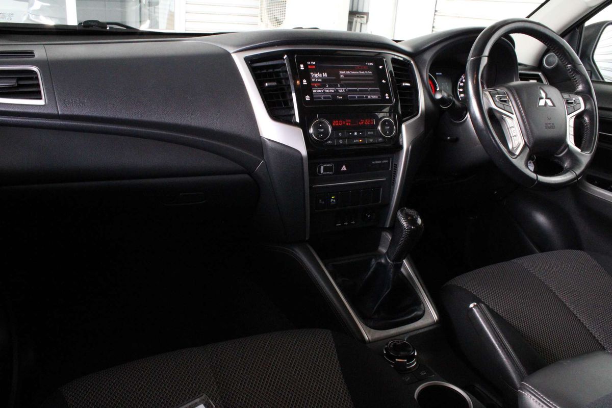 2019 Mitsubishi Triton GLS MR 4X4