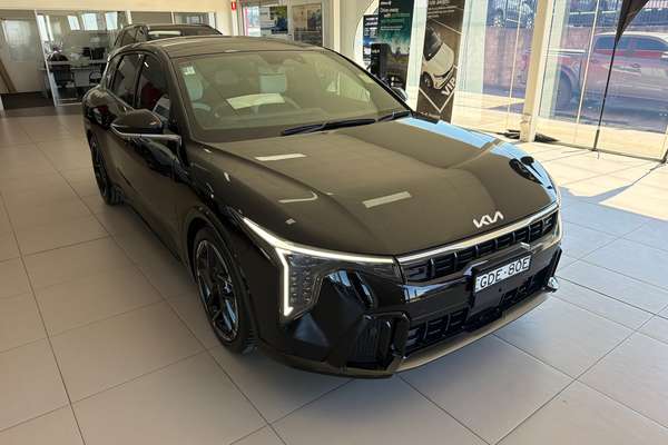 2026 Kia K4 GT-Line CL4m